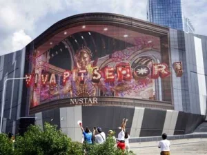 outdoor-advertising-led-screen-applications---Casinos-and-Entertainment-Places