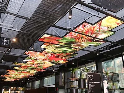 retail-led-screen---Displays-on-Structural-Elements